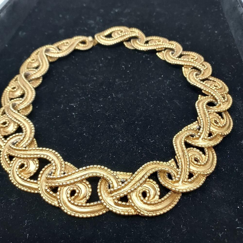 Florentine Links Statement Necklace Textured Gold Tone Ornate 18.5" Y2K Vintage - Picture 2 of 11